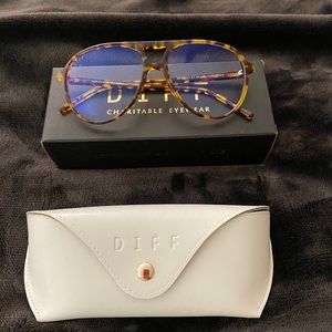 Diff- JVN Bluelight glasses